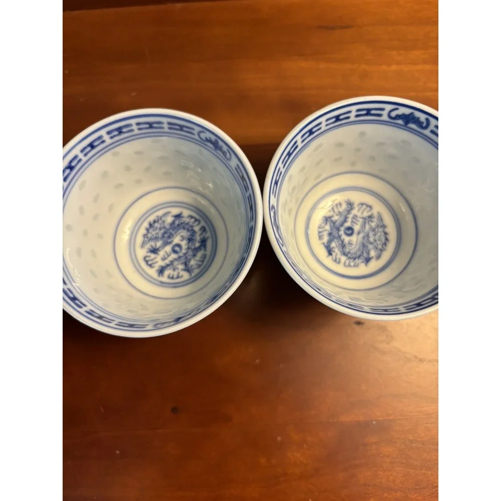 Vintage Tienshan White Ceramic Blue Dragon Sake Cups (Set Of 2) And Small Pot‎